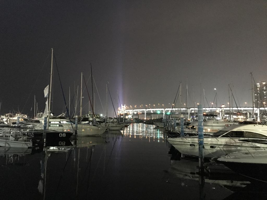 מלון בוסאן Sea And Yacht מראה חיצוני תמונה
