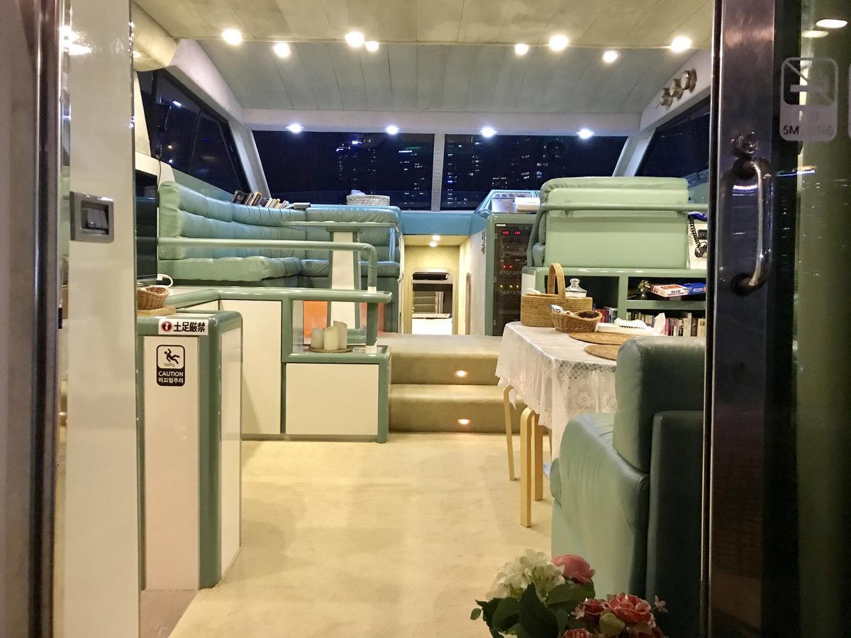 מלון בוסאן Sea And Yacht מראה חיצוני תמונה